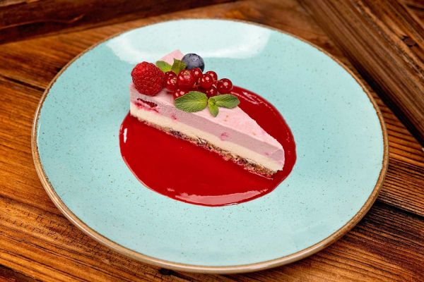 Tarta-cu-vanilie-si-zmeura-clul